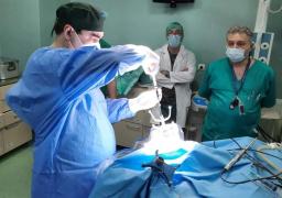 Premieră naţională la Iaşi: Operaţie pe creier cu ajutorul unui robot performant