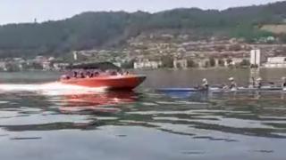 Incident grav surprins pe Dunăre, la Orşova: un caiac în care se aflau 4 sportivi a fost lovit în plin de o barcă