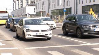 Lovitură pentru șoferii români care au mașini mai vechi de 15 ani. Anunțul a fost făcut de Ministrul Mediului