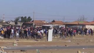 Africa de Sud, în pragul unui război civil după arestarea fostului preşedinte Jacob Zuma