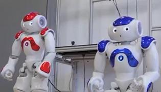 Realitatea virtuală, viitorul educaţiei de pretutindeni. La Cluj, trei roboţei duc deja ideea de învăţare la un alt nivel