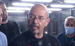 Se demolează chioşcurile de la metrou şi în Sectorul 5. Piedone a venit personal să asiste la lucrări