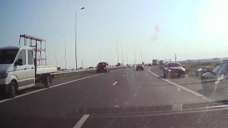 43 de şoferi au mers pe contrasens pe A2, dar doar unii vor fi amendaţi. "Ceea ce s-a întâmplat depăşeşte orice imaginaţie, chiar pot să spun şi bolnavă"