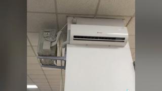 Aparatele de aer condiționat, cu ambele unități aşezate la interior, au fost eliminate în totalitate din Gara de Nord. Situaţia ridicolă a devenit subiect de glume pe internet