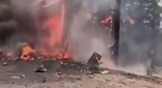 Minge uriaşă de foc, după prăbuşirea unui avion de mici dimensiuni, în California: Cele patru persoane aflate la bord au murit pe loc
