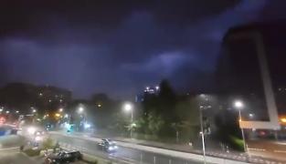 Furtună puternică în București și Ilfov, s-a emis avertizare Cod Portocaliu de vreme rea. Mesaj RO-ALERT: "Evitați deplasările"