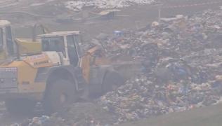 Locuitorii unui oraş din Gorj, puşi să plătească retroactiv taxa de salubritate din ultimii şapte ani