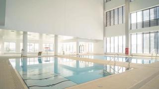 Complex olimpic nou, ţinut sub cheie. Autorităţile nu s-au decis încă dacă e deschis sau închis