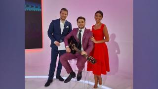 În COOLisele Observator: Vedetele aşa cum nu le-aţi văzut la TV. Raluca Bădică, duet de excepţie cu EMMA