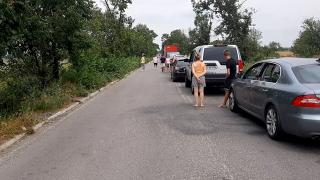 Coadă de aproape 5 kilometri la vama Negru Vodă. Turiştii sunt nevoiţi să aştepte mai bine de 50 de minute