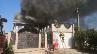 Patru case, făcute scrum În Brăila: "A luat foc de la vecina. E femeie bătrână, are Alzheimer, uită. În 10 minute a venit vecinul: 'Arde, arde!'"