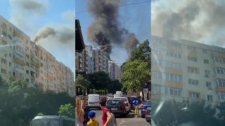 Incendiu la un bloc aflat în curs de reabilitare din cartierul Rahova: Locatarii au fost evacuaţi, nu sunt victime