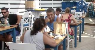 Restaurantele de pe litoralul românesc sunt arhipline: "Nu mai luăm rezervări. Tocmai de luni mai găsim un loc liber"