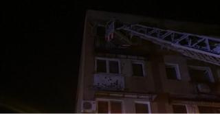 Intervenţie a pompierilor din Craiova pentru salvarea unui copil închis în casă şi care striga după ajutor la oamenii de pe stradă