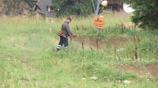 Au început pregătirile pentru sezonul de iarnă, în masivul Postăvarul. Specialiştii se asigură că terenul va fi numai bun pentru iubitorii sporturilor reci