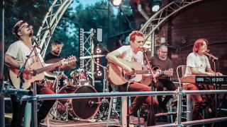 Distracţie şi rock alternativ pe plaja de la Tuzla. Trupe cunoscute vor anima atmosfera în cadrul unui maraton de concerte