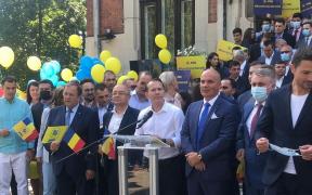 Florin Cîţu, lansare în cursa pentru şefia PNL pe muzică rock: "Când eram copil visam să fiu mai mare". Premierul îşi propune să unească partidul
