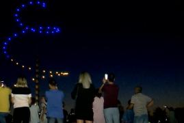 Spectacol cu drone deasupra Coloanei Infinitului. Organizatorii promit că data viitoare vor veni cu 100 de astfel de aparate de zbor