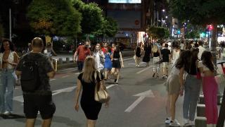 Poveştile antreprenorilor de succes care au avut curaj să investească pentru a readuce viaţa şi culoarea pe Calea Victoriei din Bucureşti