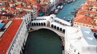 Veneția introduce o taxă pentru turiști. Chiar şi italienii nerezidenţi vor trebui să plătească