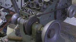 Un inventator din Arad lucrează la motorul cu hidrogen care ar putea ajuta la apariţia unor maşini nepoluante