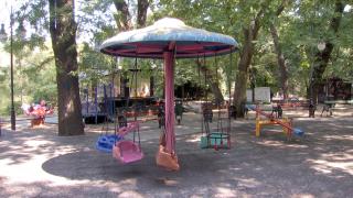 Nicuşor Dan dă asigurări că parcurile din Bucureşti, ajunse focare de infecţie, ar urma să fie reabilitate în următorii doi ani