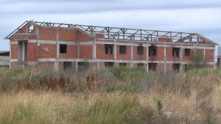 Ceea ce ar fi trebuit să fie un campus ultra-modern riscă să ajungă în paragină, în Nădlac. Investiţie de 17 milioane de lei