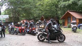 Adrenalina şi cai putere, la Sovata. Iubitorii de motoare s-au întâlnit la Motoraliul Naţional