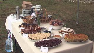 Proiectul inedit care sare în ajutorul micilor producători din comuna Armeniș: "Invităm orășenii să lucreze remote"