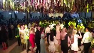 Nuntă cu 1.700 de invitați în comuna unde doar 1% dintre locuitori s-au vaccinat. Primarul a fost la petrecere şi nu vede problema