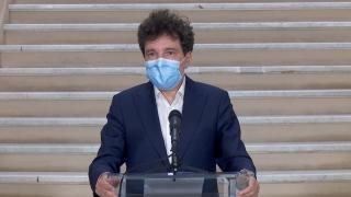 Proiectele mari din Bucureşti, amânate din lipsă de bani. Locuitorii Capitalei, nemulţumiţi de situaţie: "O săptămână se betonează, a doua săptămână se sapă"