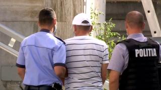 Afaceristul din Gorj, care a abuzat sexual două adolescente, vrea să scape de arest