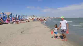 Cazare şi cu 70% mai ieftină faţă de vârful sezonului prin programul ''Litoralul pentru toți''. Inclusiv preţurile la restaurante au scăzut cu 20%