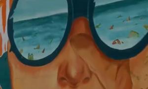 Pictură care purifică aerul la Constanţa. Artist: "Practic înlocuieşte o mini pădure ca sa zic asa"