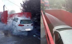 Intervenţie în premieră în Timiş, la un autoturism electric care a luat foc. Pompierii au scufundat maşina într-un container special - VIDEO