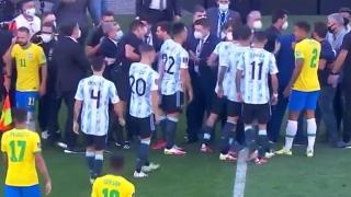 Derby-ul Brazilia - Argentina a fost suspendat după ce autorităţile medicale au intrat pe teren. Patru jucători argentinieni nu au respectat carantina - VIDEO