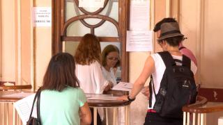 Judecătorii din Cluj, puşi în faţa unui proces ciudat: un student la Geografie cere despăgubiri în valoare de 15 milioane de euro