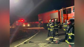 Momente de panică la un spital din Braşov, după ce o ţigară aruncată într-un coş cu haine a provocat un incendiu. Toţi pacienţii au fost evacuaţi