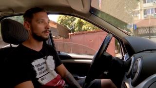 Taximetristul erou povesteşte cum l-a dat pe tâlhar pe mâna poliţiei: "Mi-a întins o hârtie de 50 de euro"