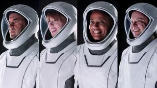 Space X: Cine sunt primii civili care vor merge în turism spaţial