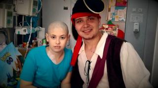 Visul lui Darius, un copil de 14 ani care s-a luptat cu cancerul, costă 18.000 de euro. Mamă: "Se poate întâmpla, Doamne ferește, să sară de acolo. Os să mai punem la loc nu mai există"