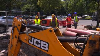 Sute de blocuri din Bucureşti "tremură" cu ţevile reci şi fără apă caldă. Cele mai vulnerabile zone din Capitală, iarna aceasta