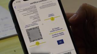 Certificatul verde Covid ar putea fi valabil doar în cazul celor care s-au vaccinat şi cu doza a treia de vaccin anti-coronavirus