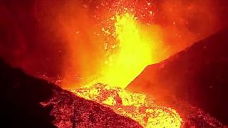 Coşmarul din Canare continuă. Pentru prima dată de la erupţia vulcanului, aeroportul de pe insulă a fost închis