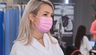 Primele efecte ale restricțiilor: Centrele de vaccinare se aglomerează de la o zi la alta, după ce săptămâna trecută bătea vântul prin cabinete