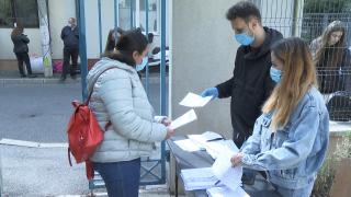 Anul universitar începe cu restricţii pentru studenţi. Pregătirile sunt în toi: în febra cazărilor, cei nevaccinaţi pot opta pentru un test COVID