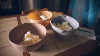 Un bistriţean face săpunuri din ingrediente 100% naturale. Clienții care îi trec pragul spun că produsele sunt un adevărat răsfăț pentru piele