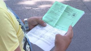 Falimentul City Insurance lasă descoperiţi trei milioane de şoferi. Firmele concurente profită de moment şi au dublat preţurile RCA