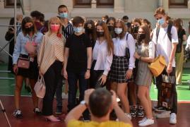 Școlile ar putea rămâne deschise și dacă rata de infectare depășește 6 la mie. Ar putea fi decuplate de la rata de incidență