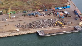 După noi, gunoiul. Străinii ne trimit gunoaie, iar noul şef al Gărzii de Mediu îşi dă aprobarea. Deşeurile ajung chiar şi din ţările africane